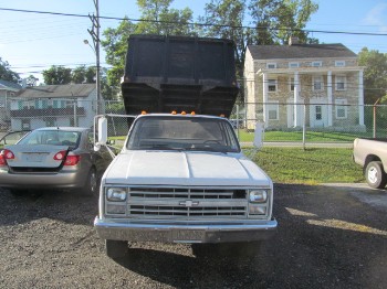 OT-353 - 1988 CHEVROLET R30