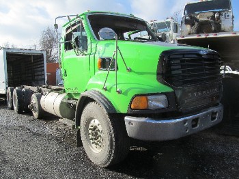 WR-898 - 2001 STERLING AT9500